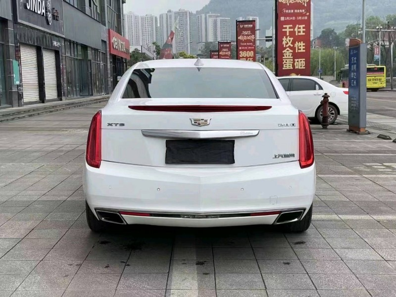 重庆17年凯迪拉克XTS7