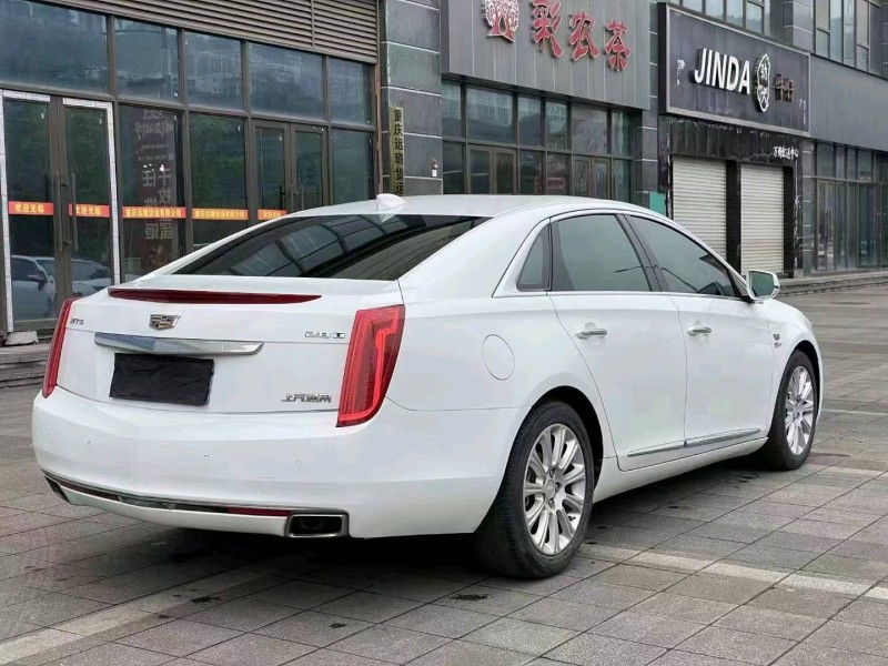 重庆17年凯迪拉克XTS9