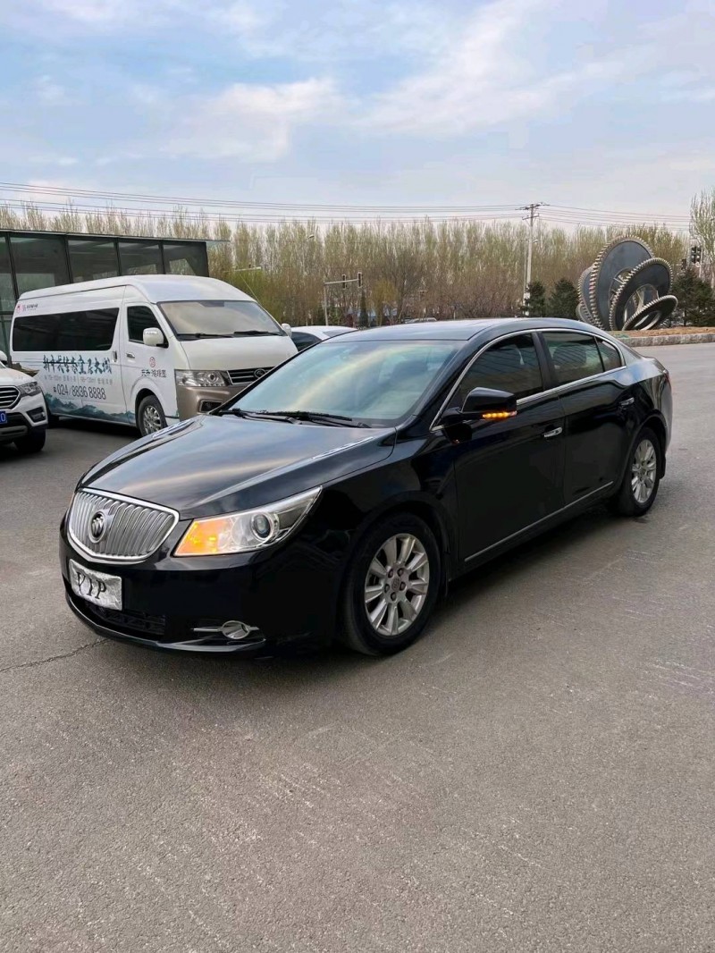 沈阳13年别克君越3