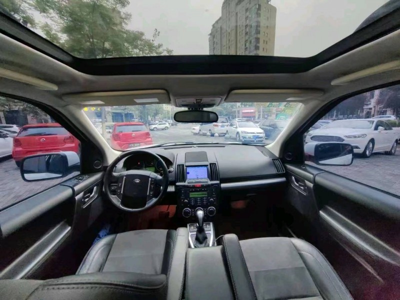 重庆12年路虎神行者8