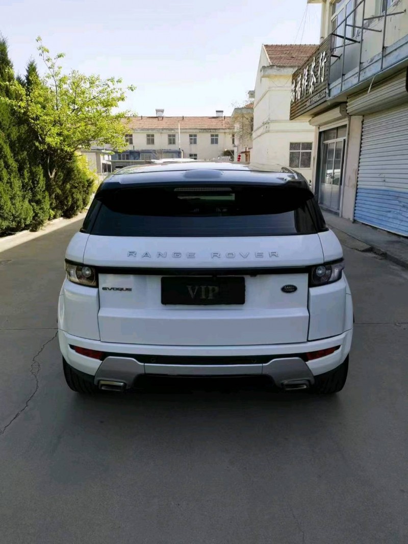 淄博16年路虎极光9