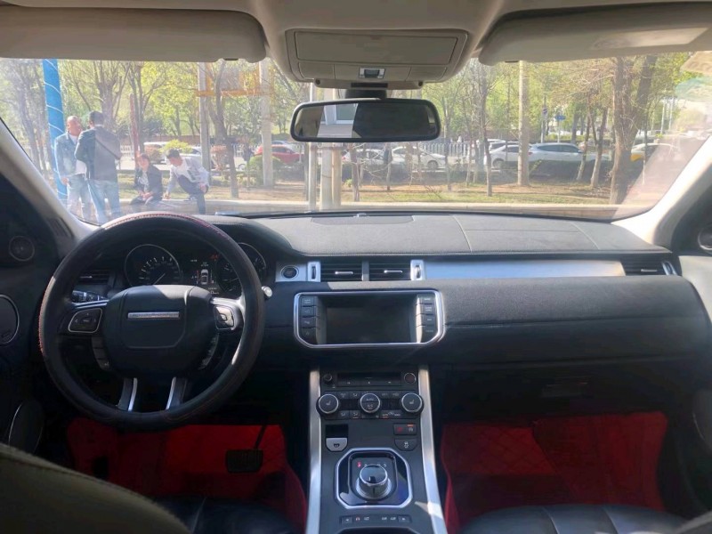 沈阳15年路虎极光7