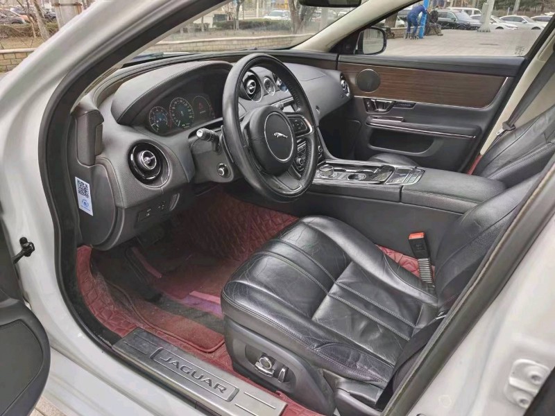 沈阳17年捷豹XJ8