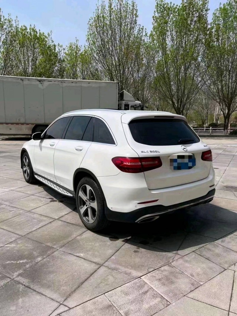 青岛17年奔驰GLC6