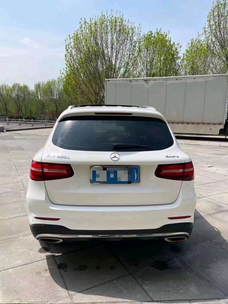 青岛17年奔驰GLC8