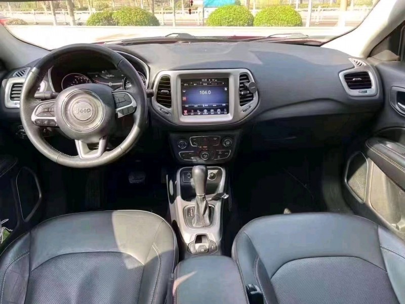 青岛18年Jeep指南者9