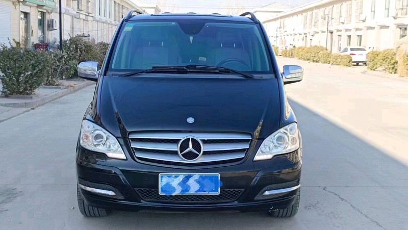 淄博15年奔驰唯雅诺1