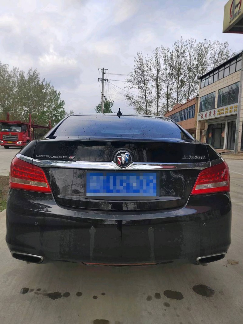 淄博15年别克君越3