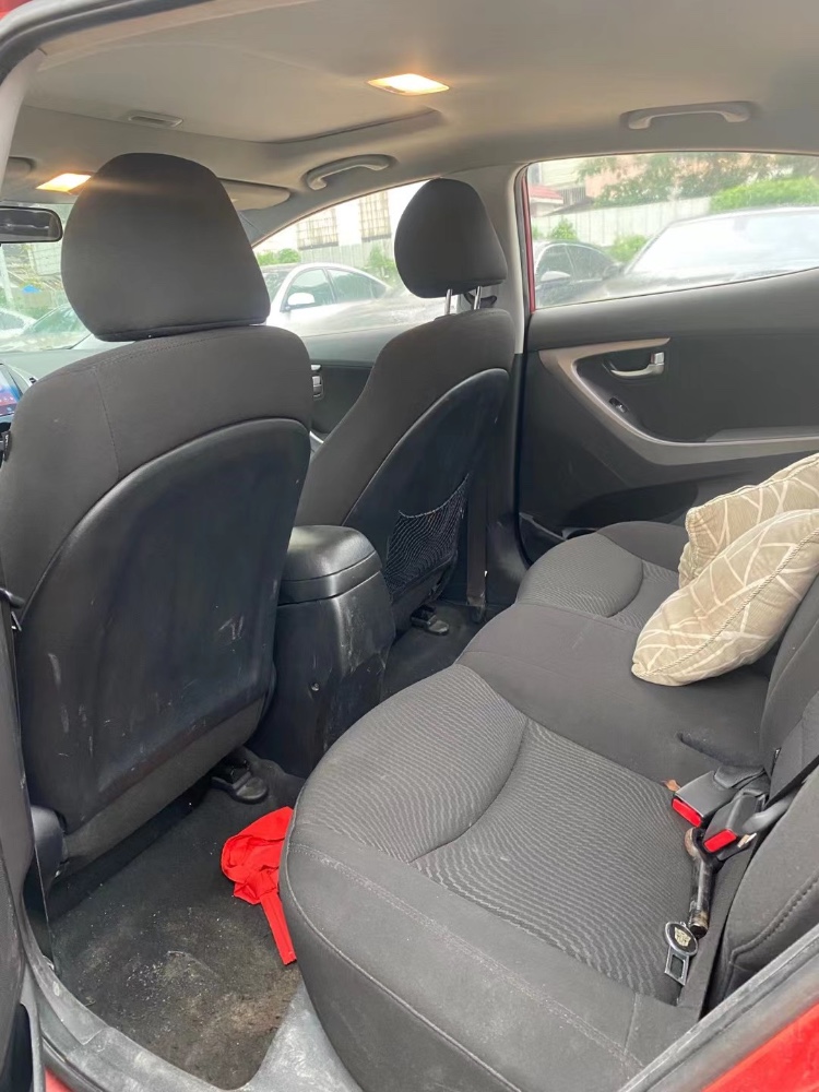 广州16年现代朗动8