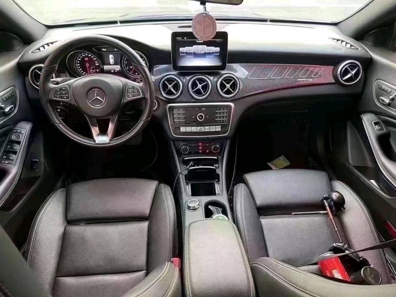 青岛18年奔驰CLA2