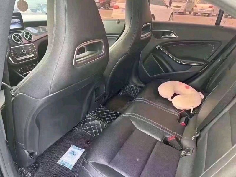 青岛18年奔驰CLA3