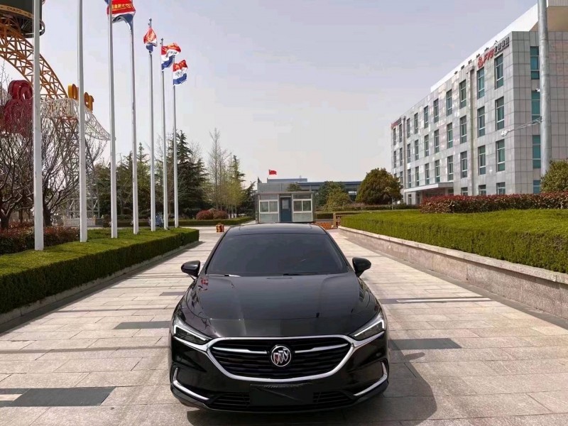 青岛20年别克君越1