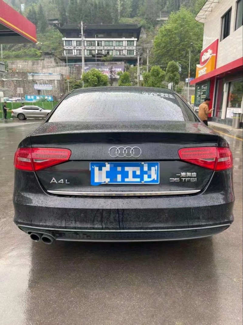 重庆16年奥迪A4L8