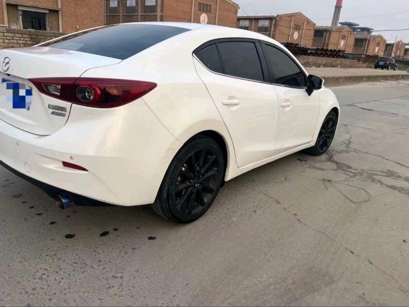 济南17年马自达昂克赛拉4