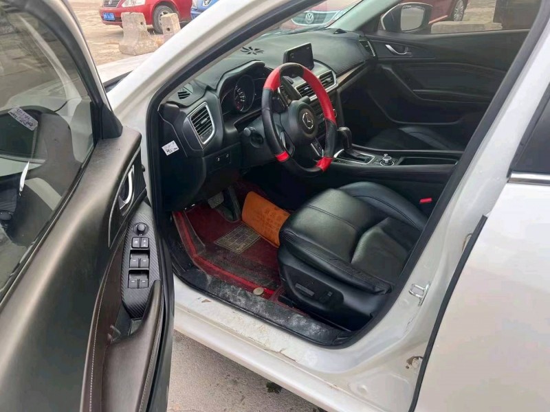 济南17年马自达昂克赛拉7