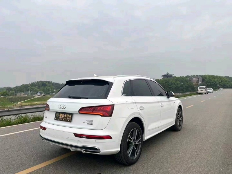 济南19年奥迪Q59