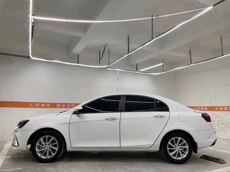 成都21年吉利帝豪GL3