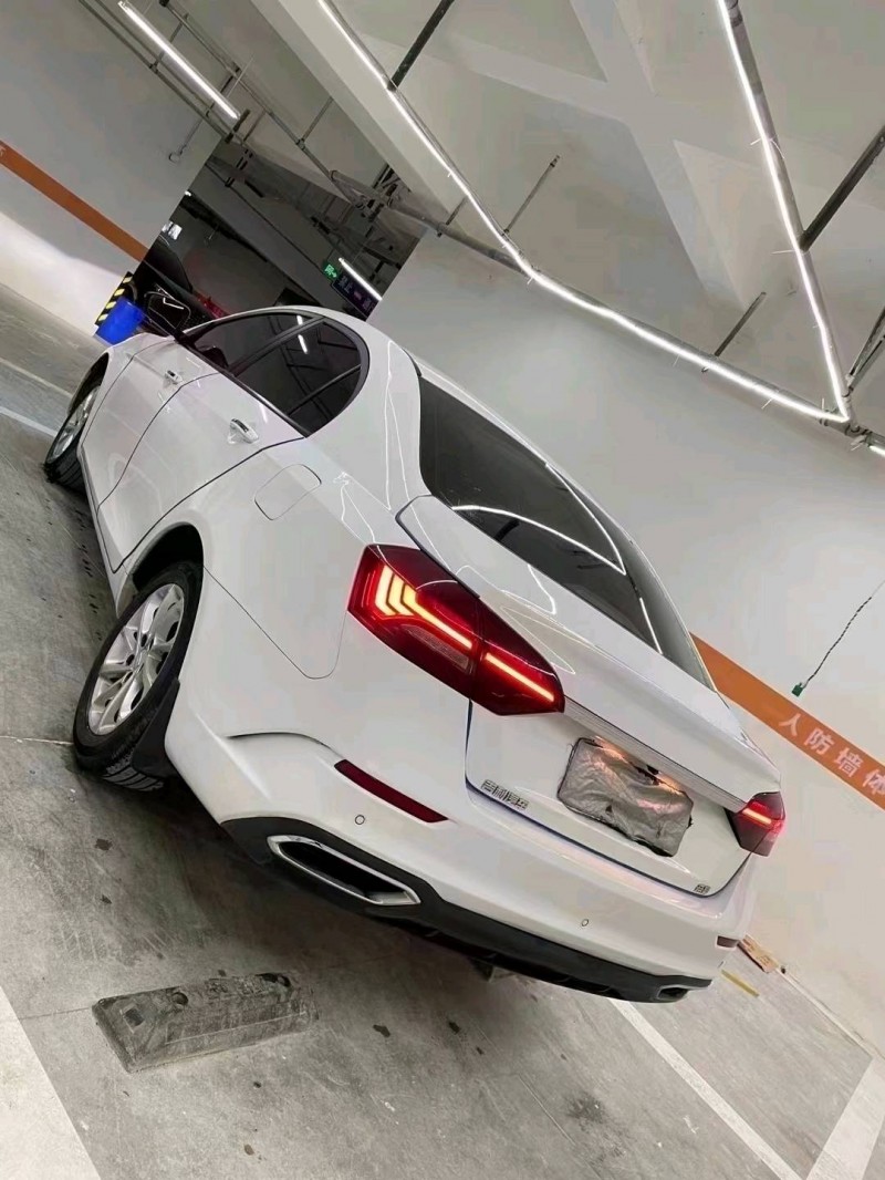 成都21年吉利帝豪GL4