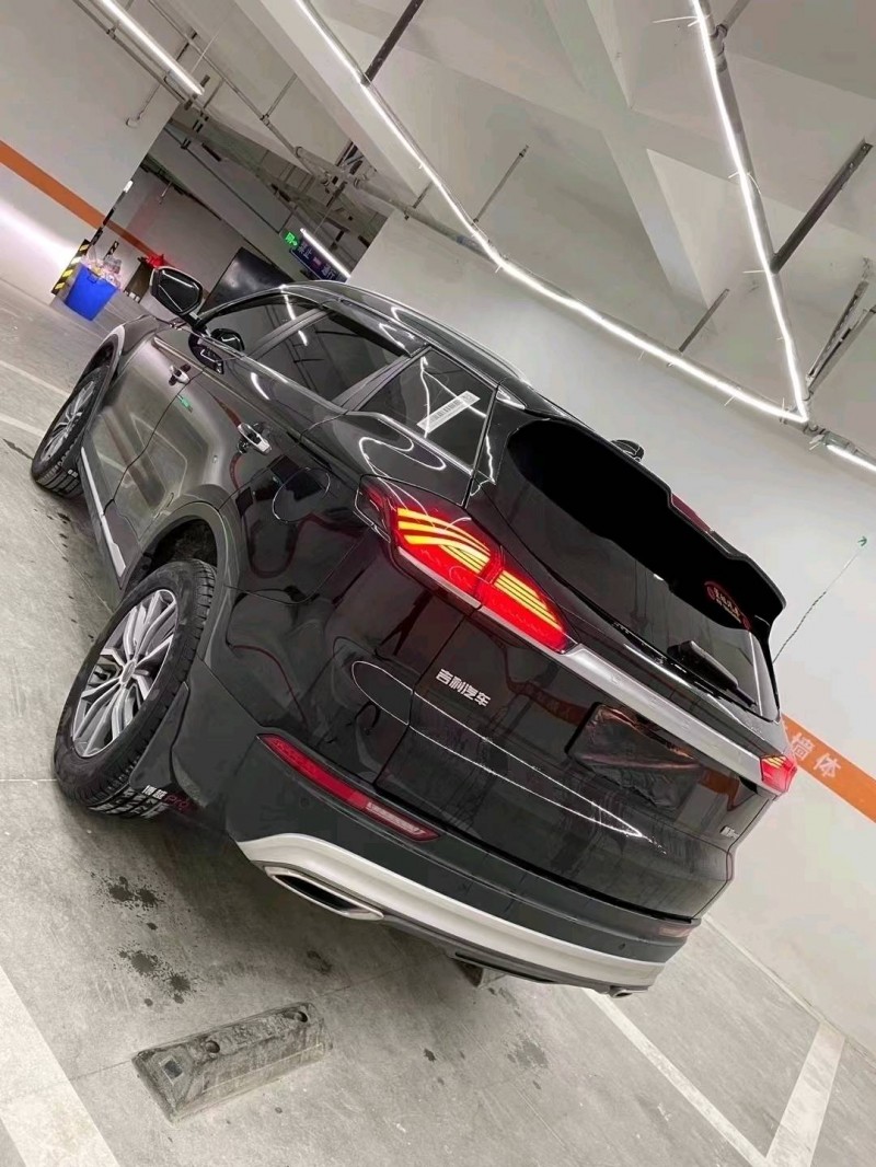 成都21年吉利博越4