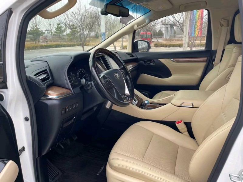 廊坊18年丰田埃尔法4