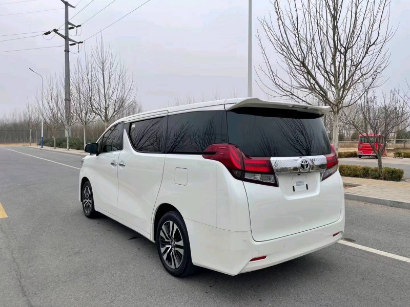 廊坊18年丰田埃尔法8