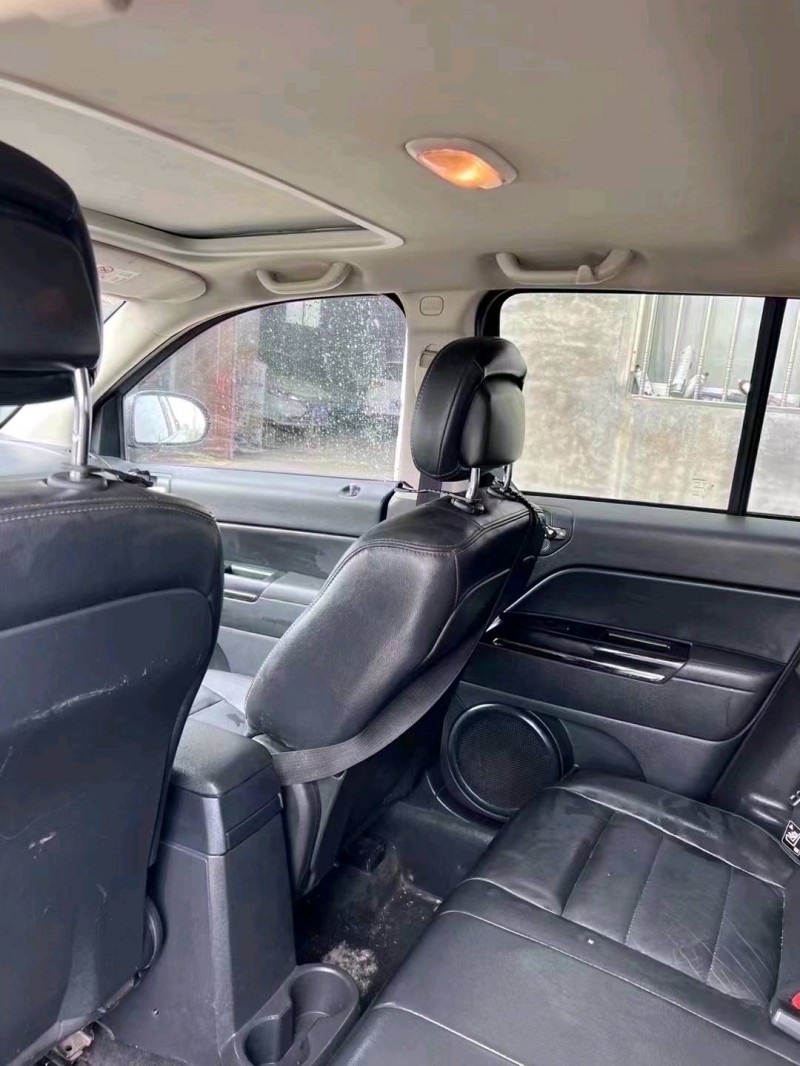 青岛13年Jeep指南者6