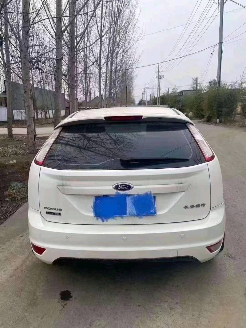 临沂15年福特福克斯8