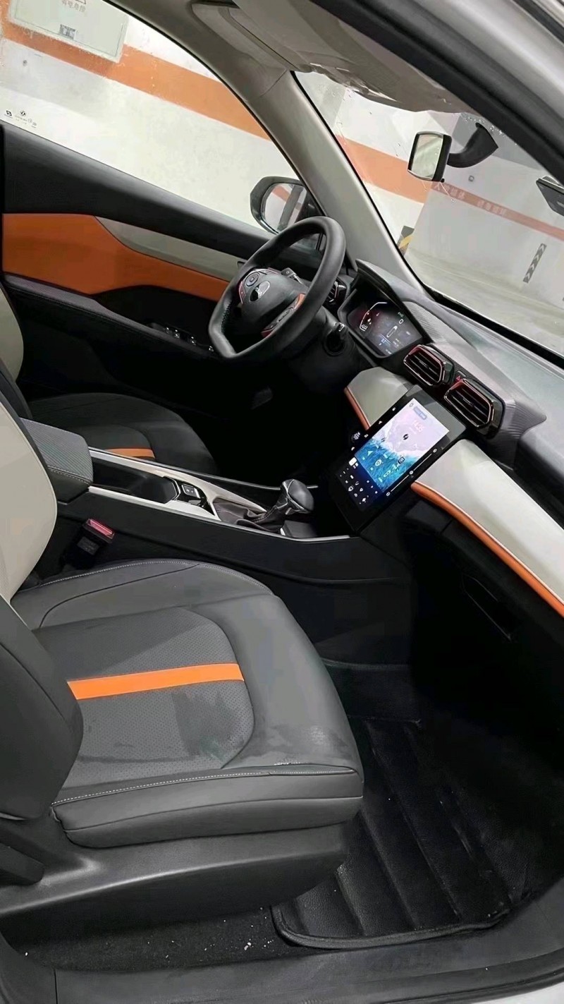 成都22年东风奕炫9