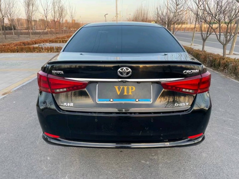 廊坊17年丰田皇冠9