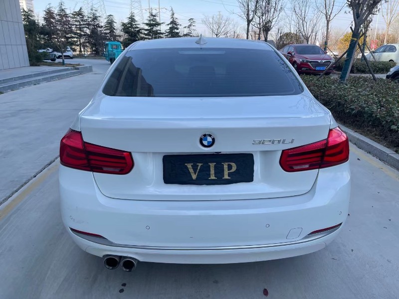 济宁18年宝马3系4