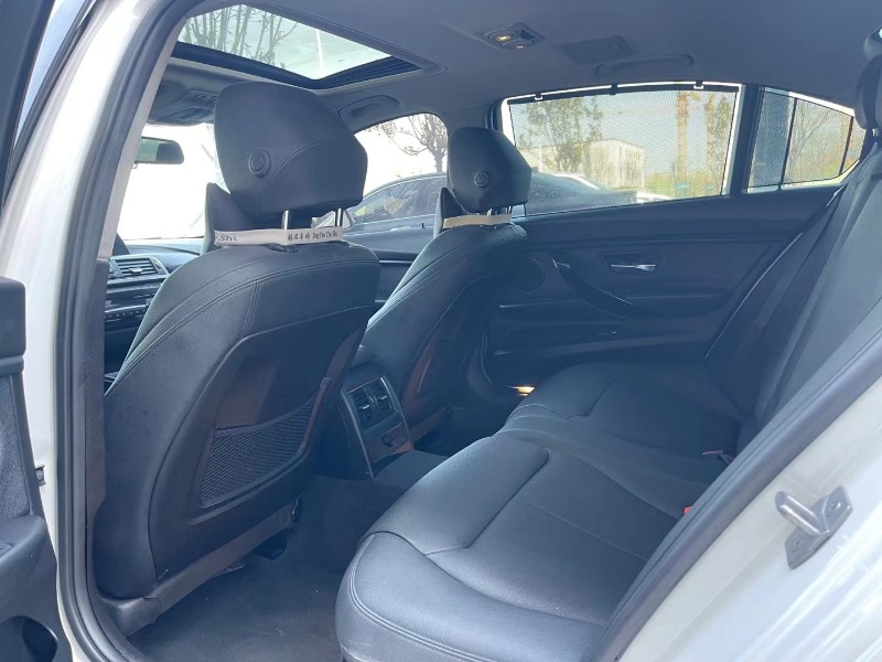 济宁18年宝马3系6