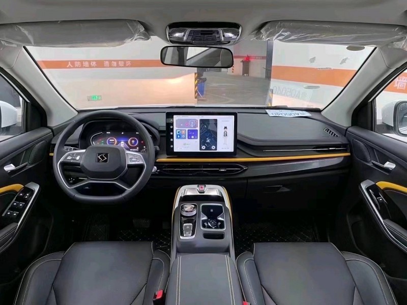 成都23年江淮思皓X68