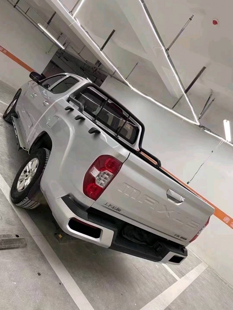 成都17年大通T604