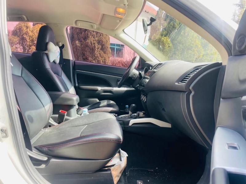 烟台17年三菱劲炫7