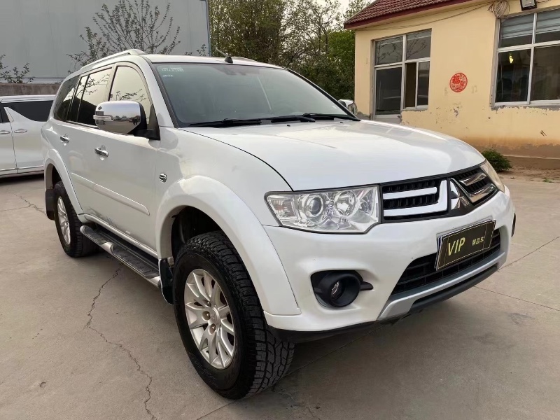 潍坊17年三菱帕杰罗4