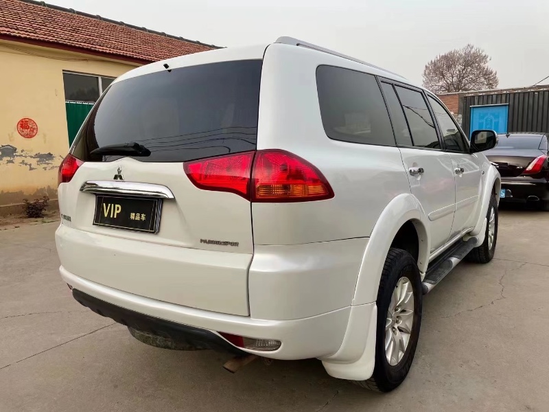 潍坊17年三菱帕杰罗5
