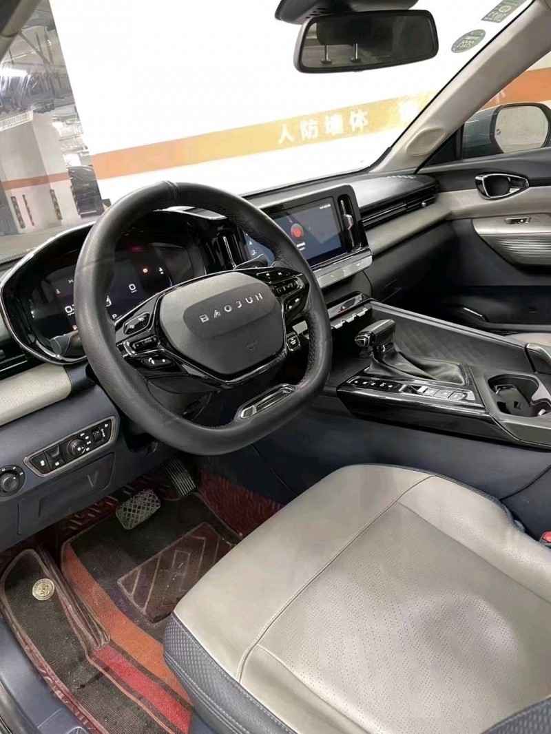 成都20年宝骏RC56