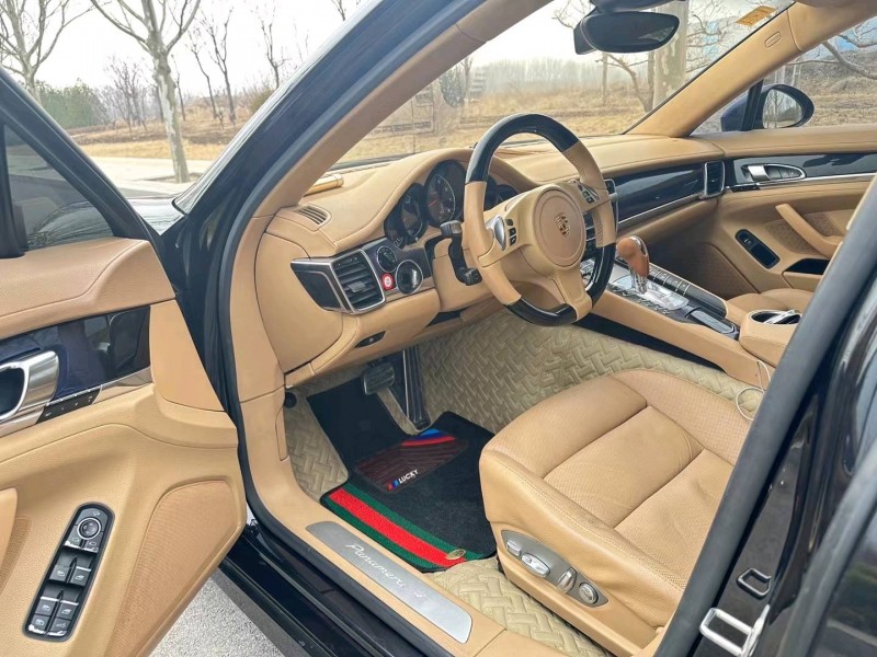 廊坊13年保时捷帕拉梅拉6