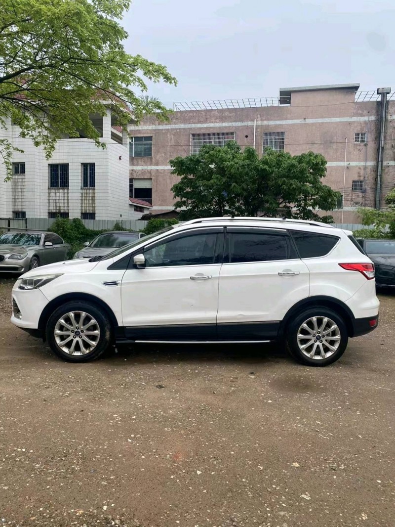 广州14年福特翼虎7