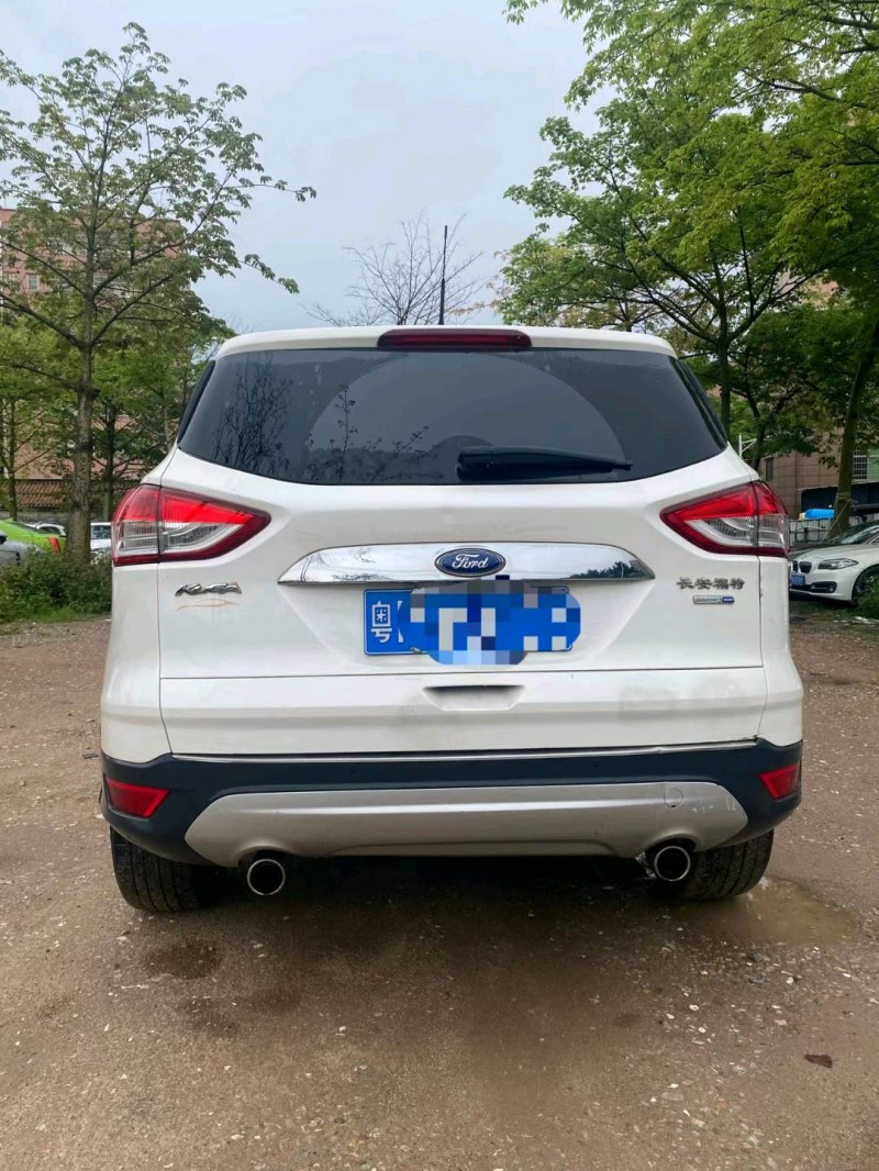 广州14年福特翼虎8