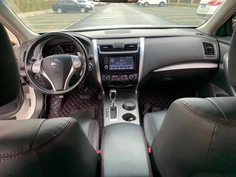 盐城18年日产天籁9