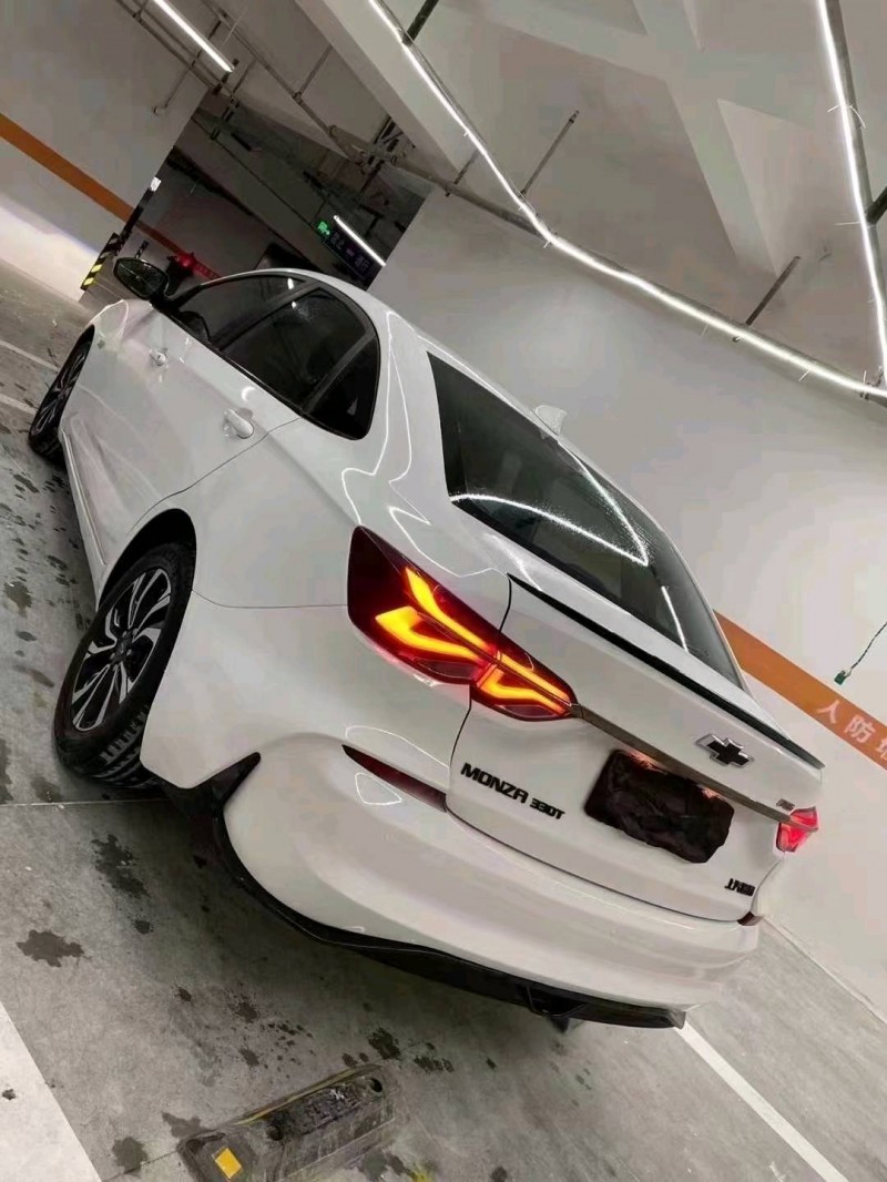 成都20年雪佛兰科鲁泽4