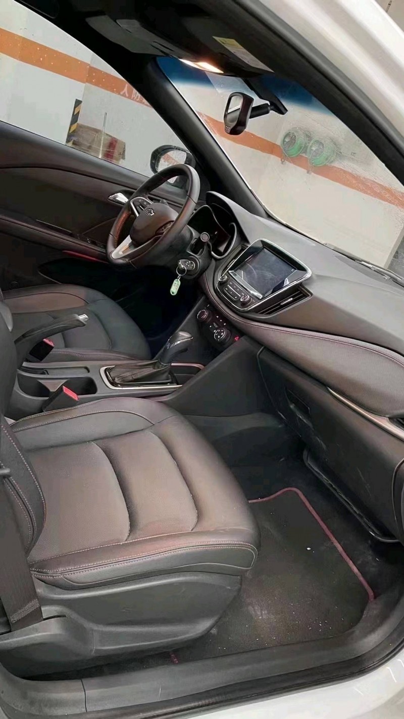 成都20年雪佛兰科鲁泽9