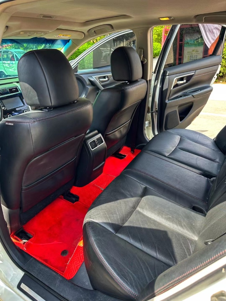 青岛17年日产天籁8