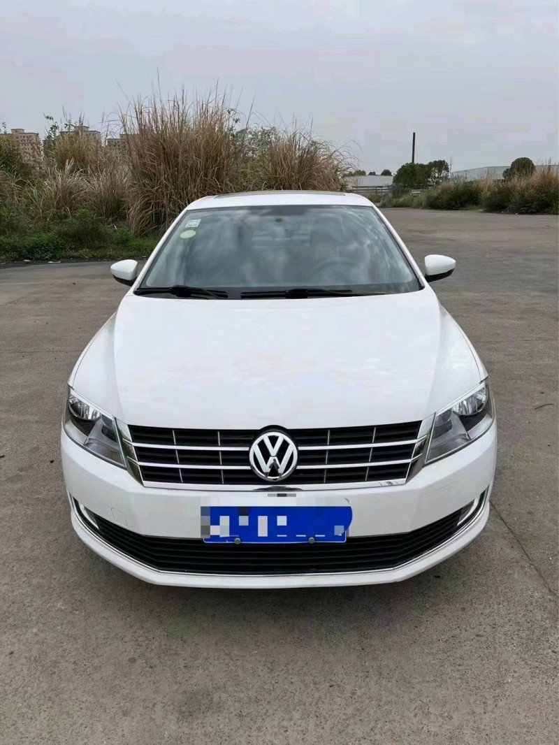 武汉16年大众朗逸1