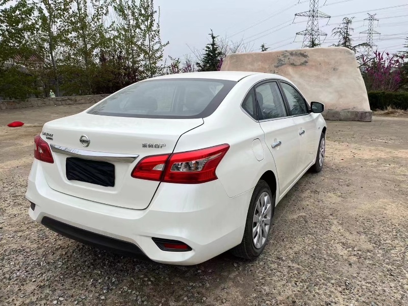 青岛22年日产轩逸8