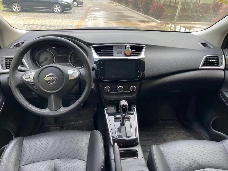 青岛19年日产轩逸7