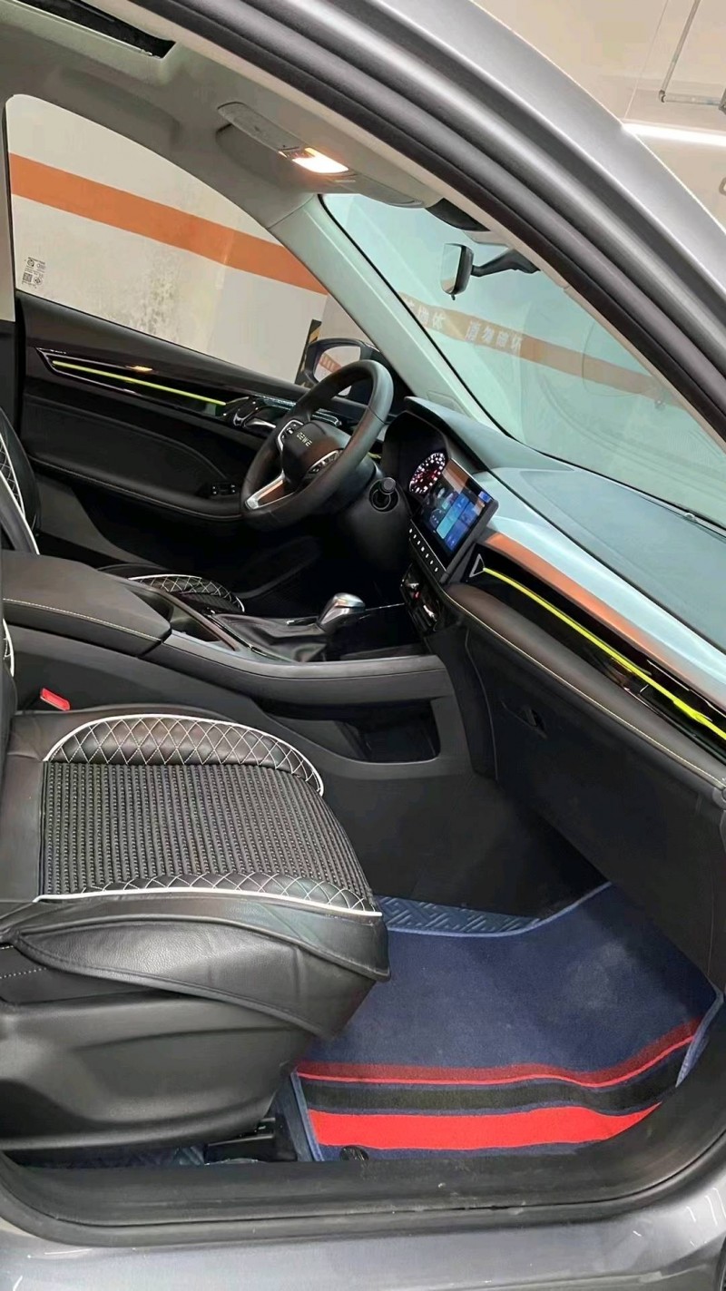 成都22年荣威i58