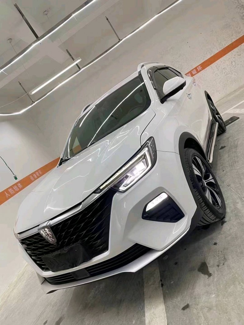 成都20年荣威RX52