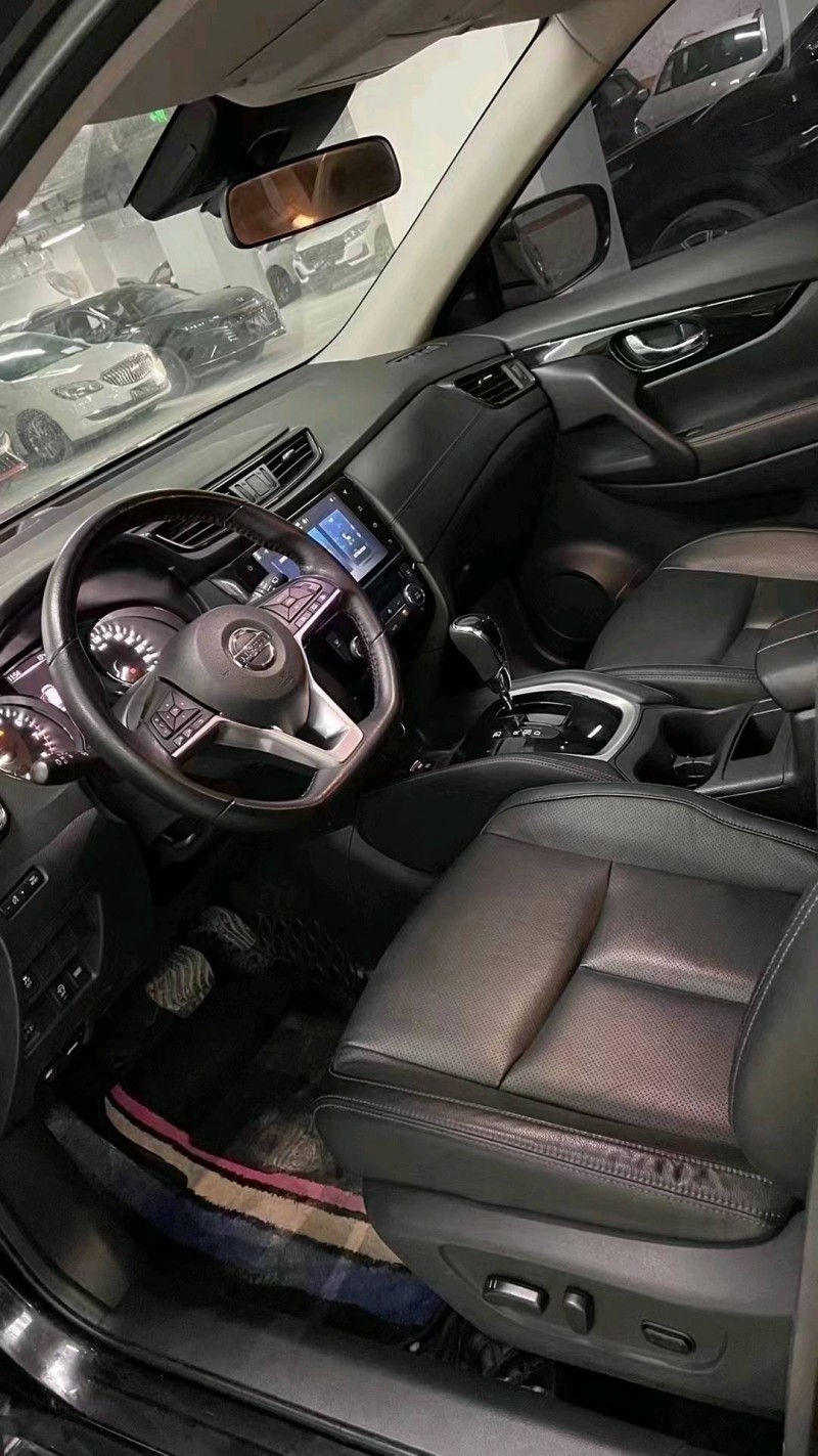 成都21年日产奇骏5